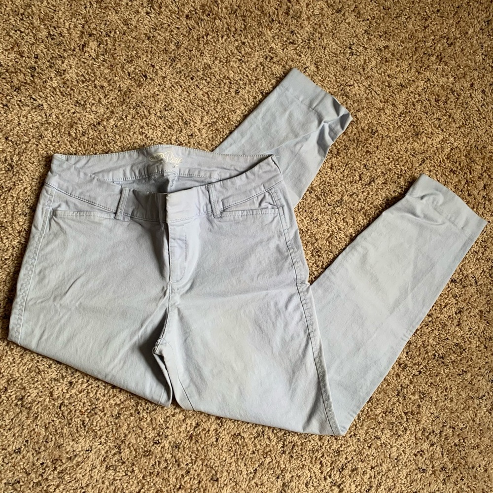 Baby blue old navy pixie chino pants